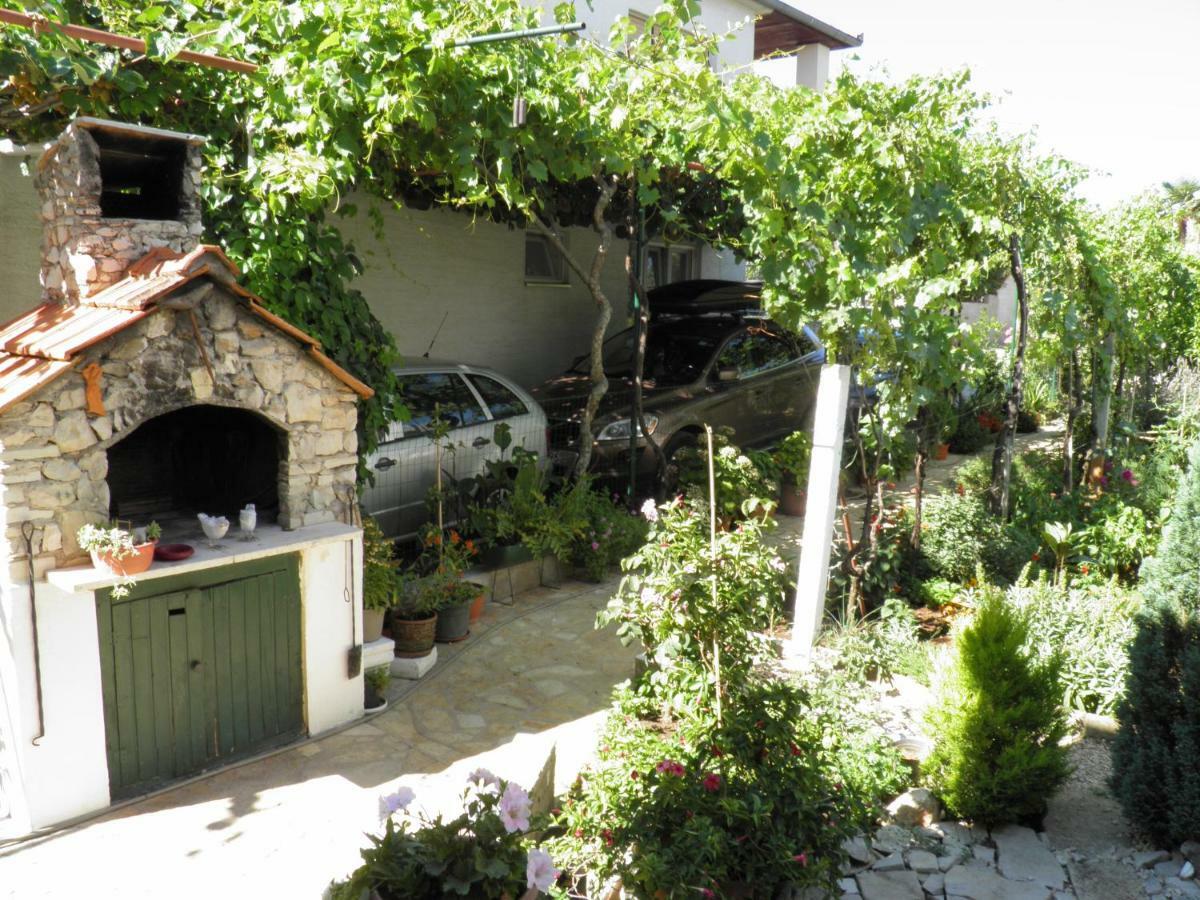 Apartman Mia Biograd بيوغْغاد نا موغو المظهر الخارجي الصورة